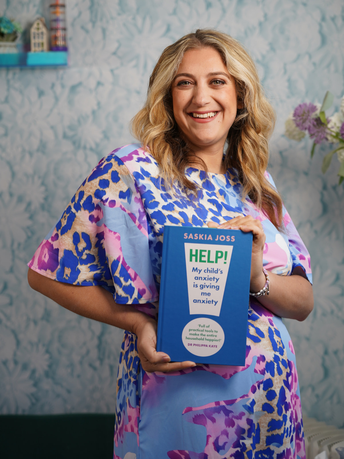Saskia with book